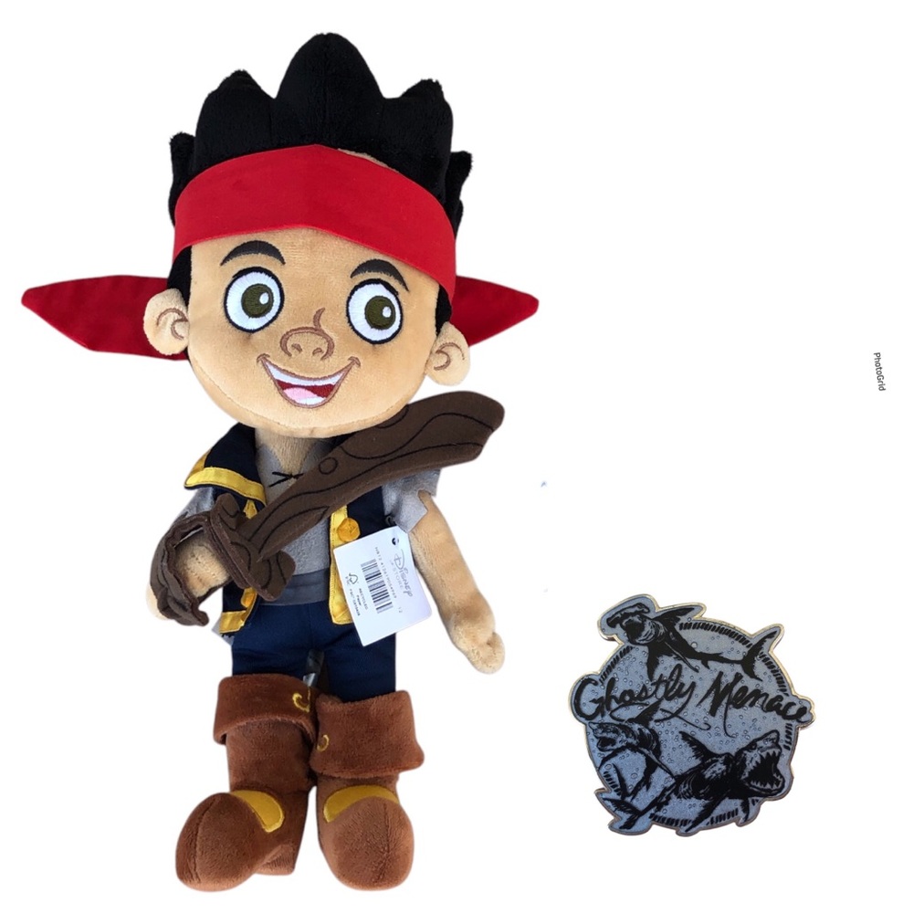 Disney Store Jake and the‎ Neverland Pirates 12'' & Pirates of the Caribbean Pin